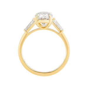 18ct Yellow Gold Diamond Ring With 1 Carat Oval Champagne