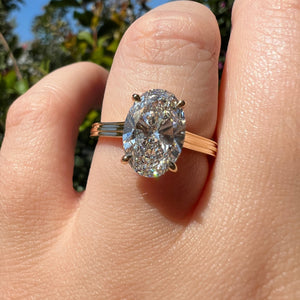 Finn Oval Lab Grown Engagement Ring – Hera