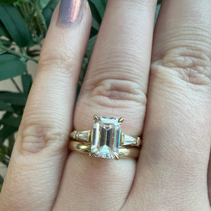 Grace Emerald Lab Grown Engagement Ring – Hera